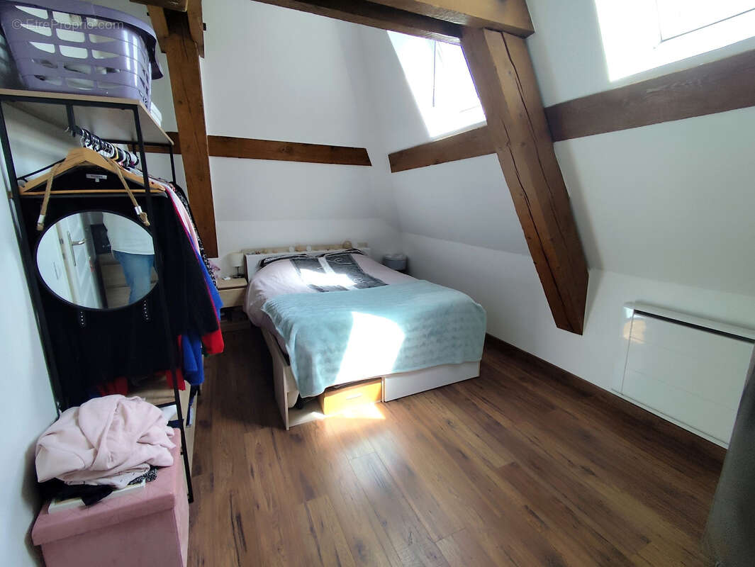 Appartement à CHAZEY-BONS