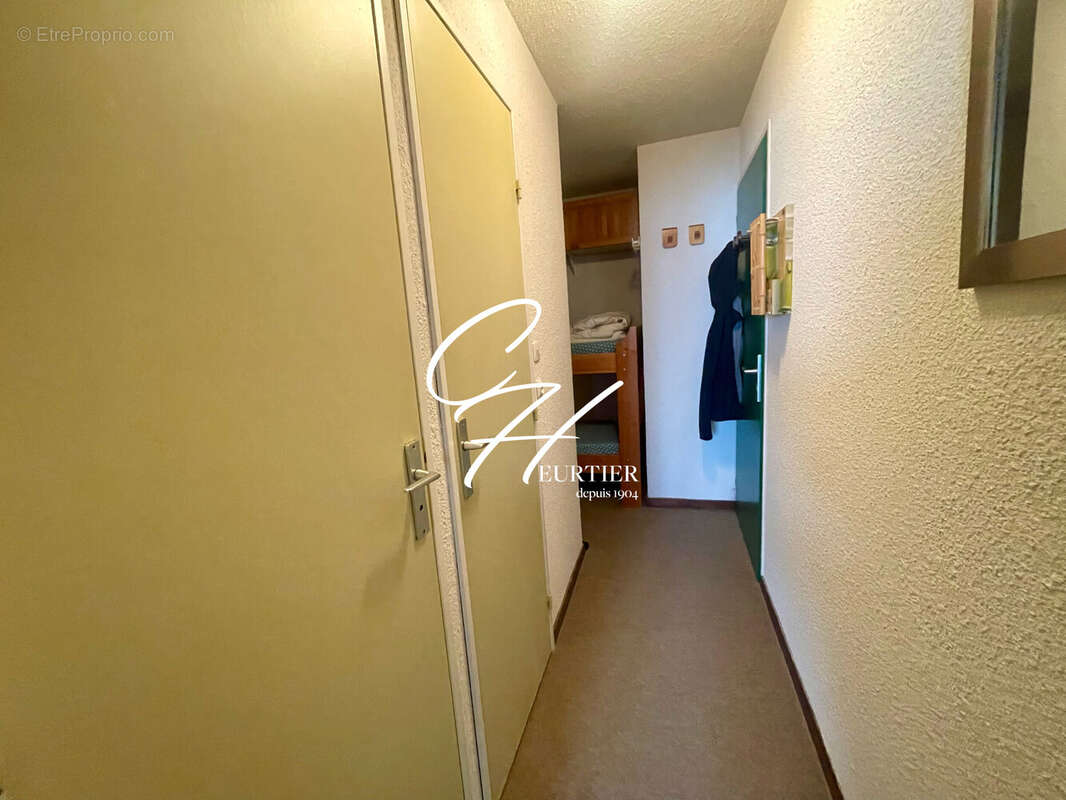 Appartement à CHATEAU-BERNARD