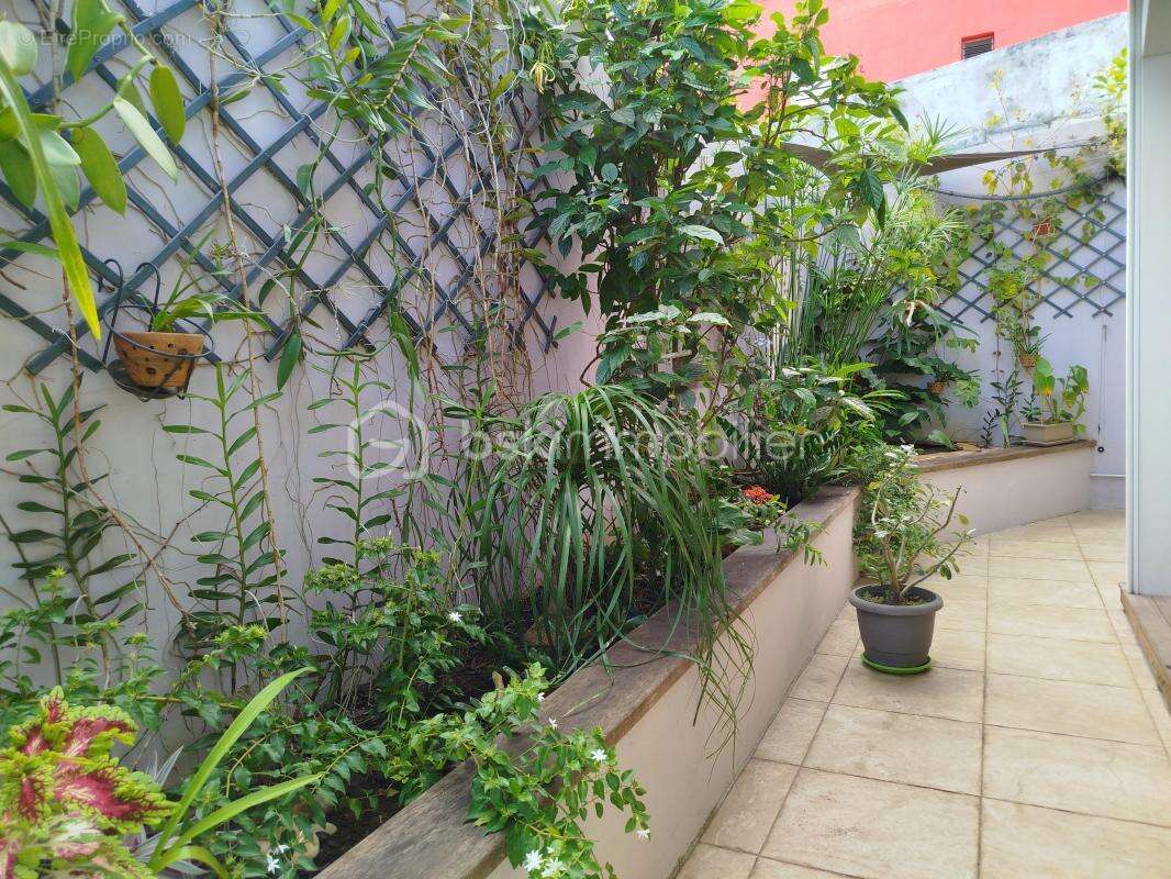 Maison à SAINTE-ROSE