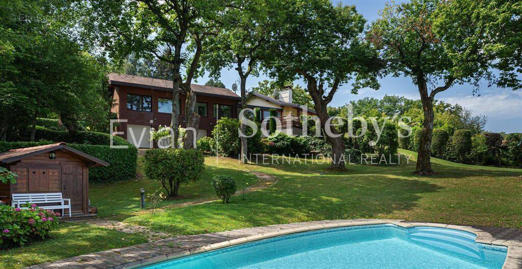 Maison à NEUVECELLE