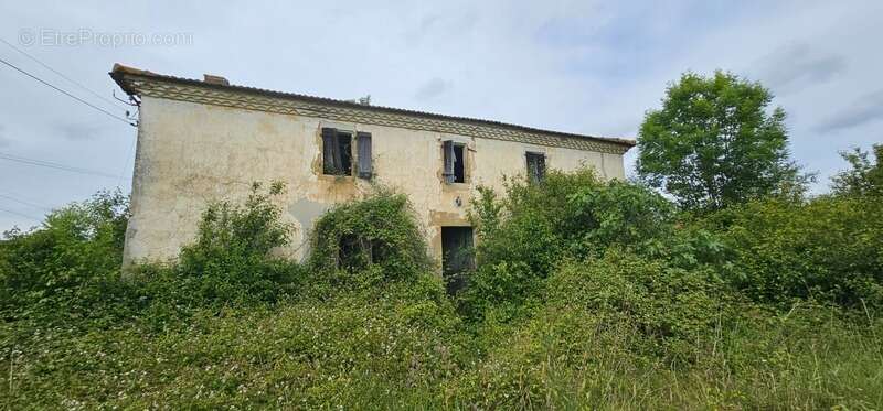 Dpt LANDES (40), à vendre à POUDENX, Maison + grange anciennes à rénover sur 1,7 hectare de terrain, au calme - photo 4