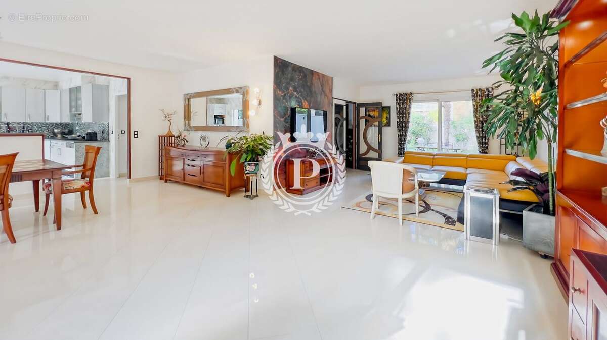 Maison à SAINT-GRATIEN