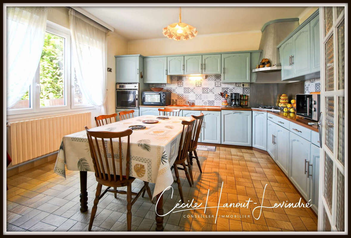 Secteur Baie du Mont-Saint-Michel -  pavillon sur sous-sol 165 M2 - 5 chambres - terrain 1662 m2. - photo 5