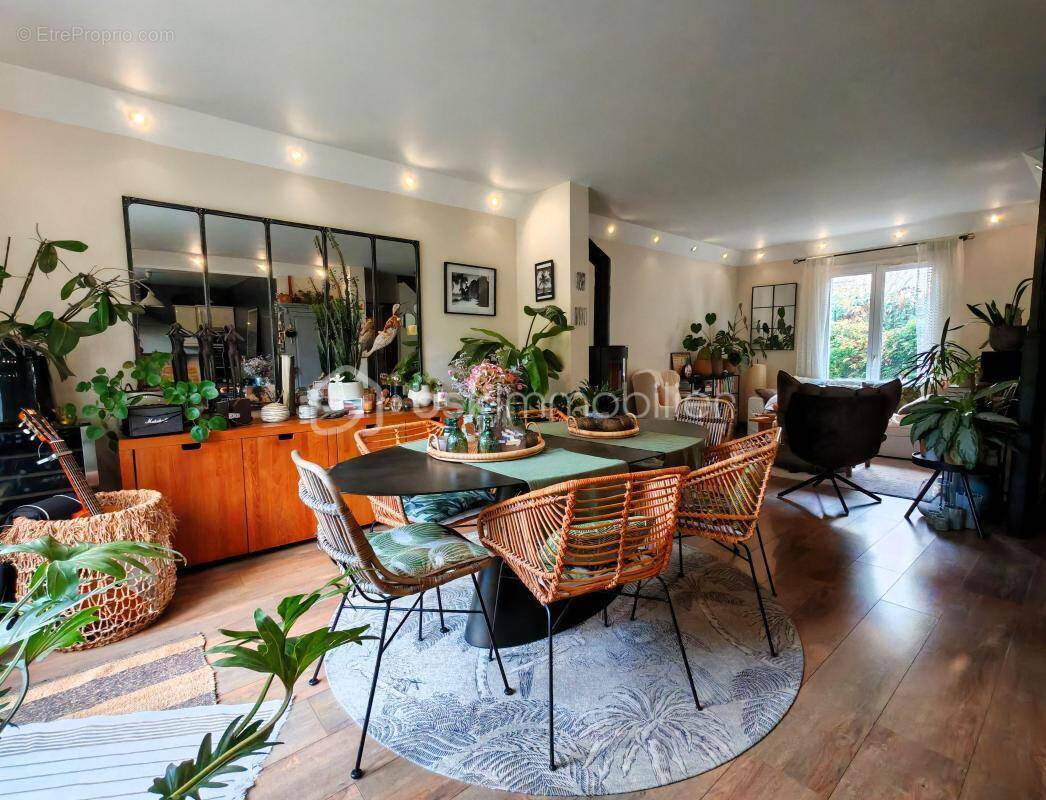 Maison à NOISY-LE-GRAND