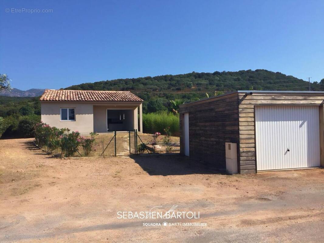 Photo 1 - Maison à PORTO-VECCHIO