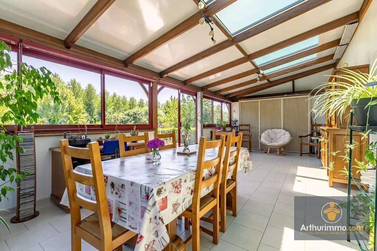 Maison à TRACY-LE-VAL