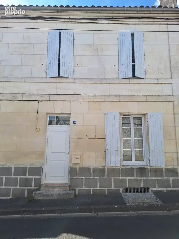 Maison à COGNAC