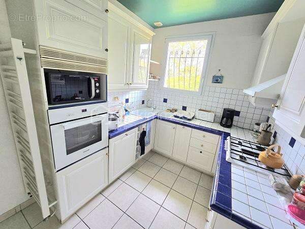 Magnifique maison de 170 m2 4 chambres sur un terrain de 913 m2 !!! - photo 7