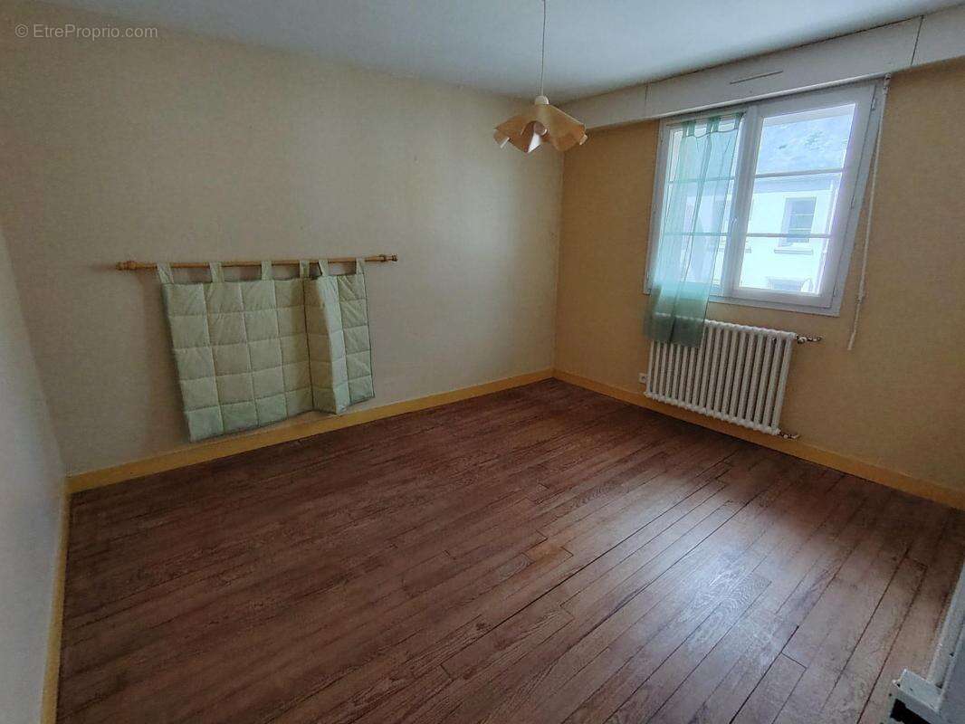 Picauville belle maison de bourg ideale ppied 5 ch - photo 10