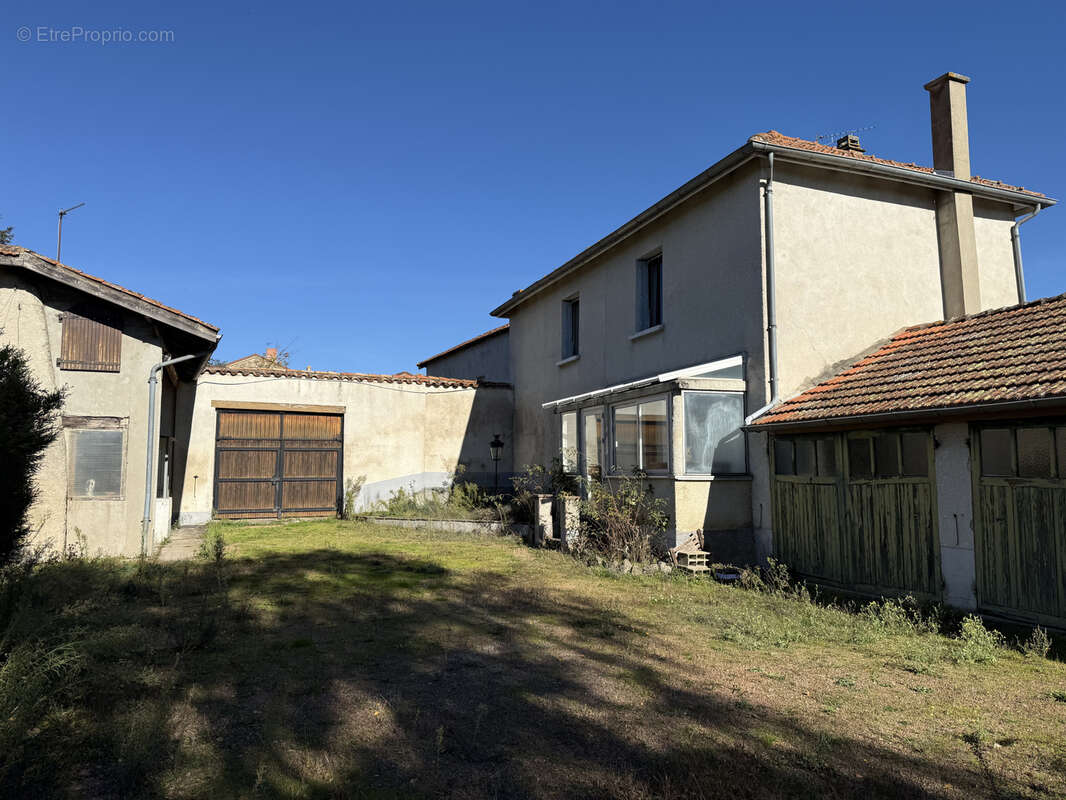 Maison à SAINT-PAUL-DE-VEZELIN