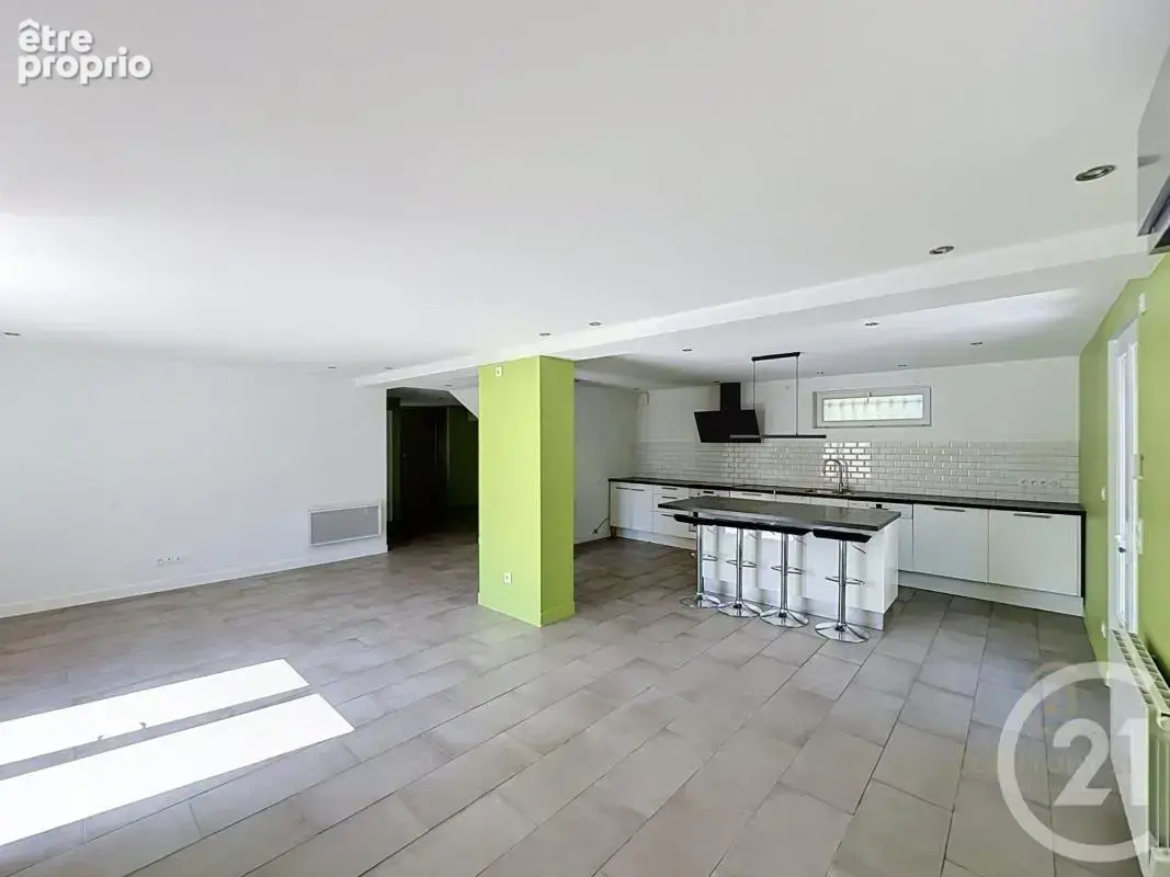 Maison 7 pièces 152 m² à vendre à Grigny (69520) - photo 7