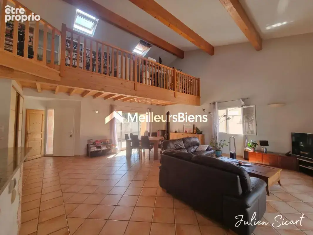 Maison familiale de 161 m² avec grand garage, jardin et piscine - photo 10