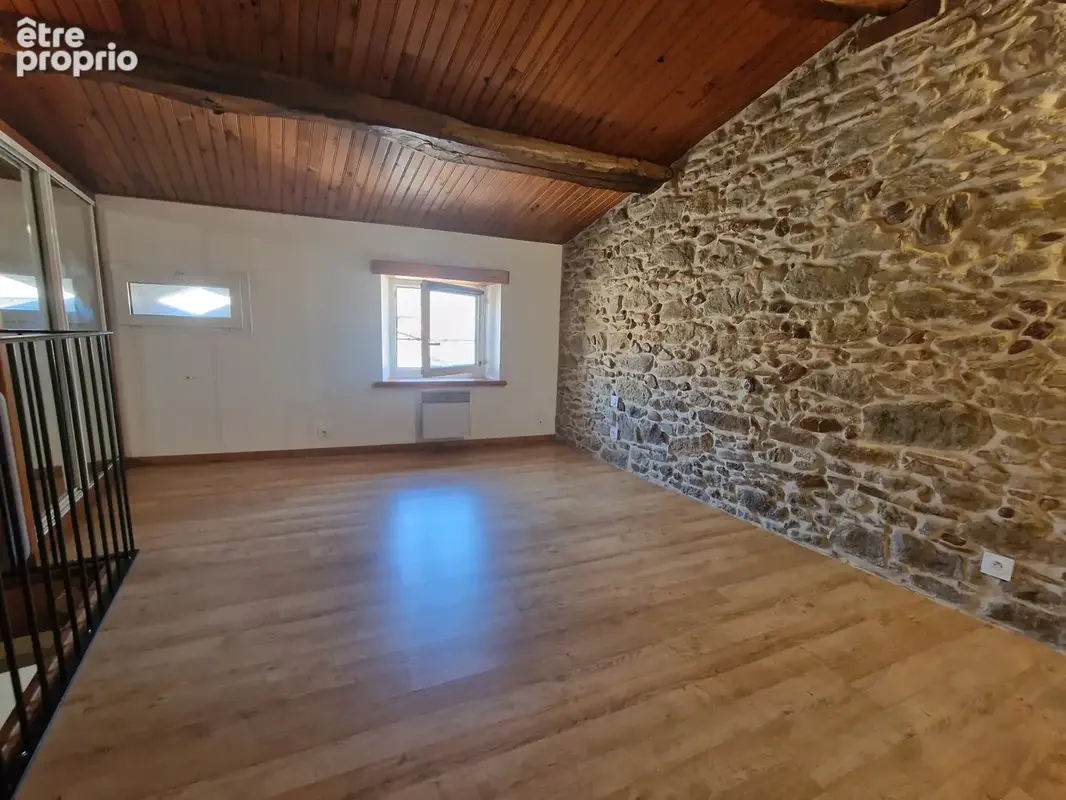À SOUAL   Centre du village   Maison T2 rénovée avec garage   Idéal investisseur ! - photo 9