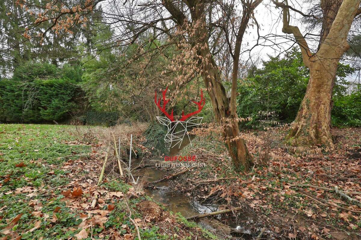 Maison à LA TOUR-DE-SALVAGNY