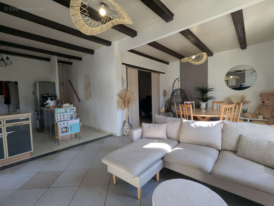 Maison à AIGUES-VIVES