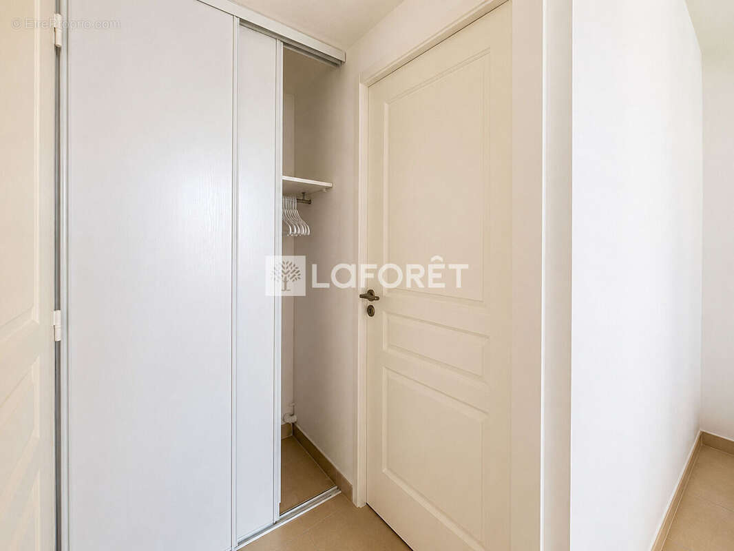 Appartement à MARSEILLE-7E