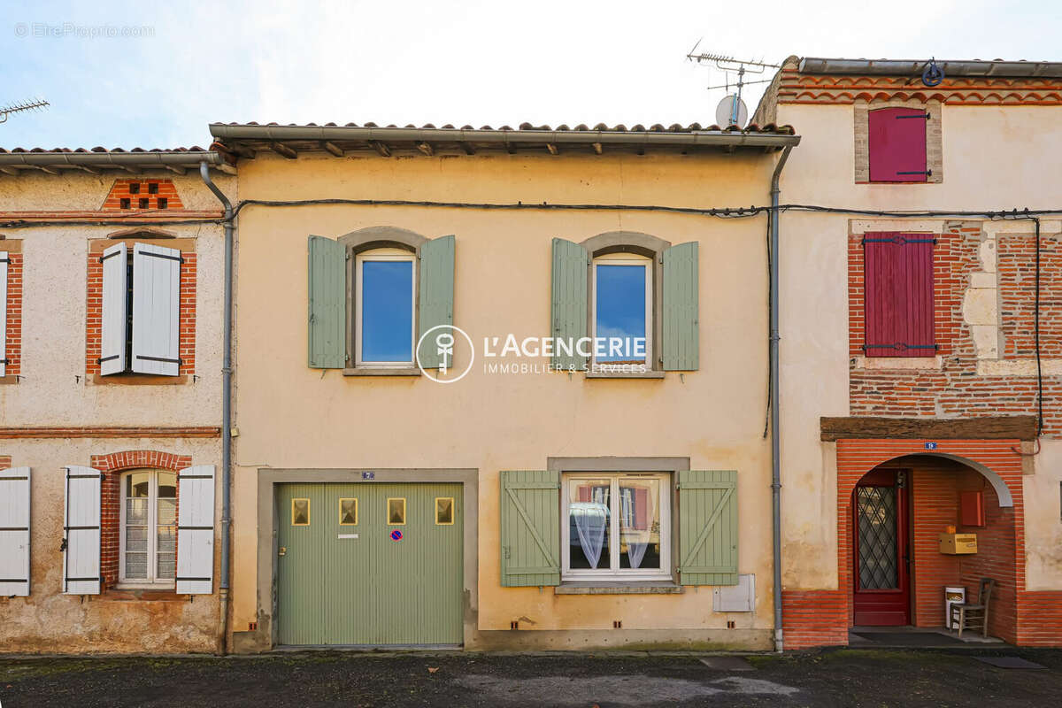 Maison à LESCURE-D'ALBIGEOIS