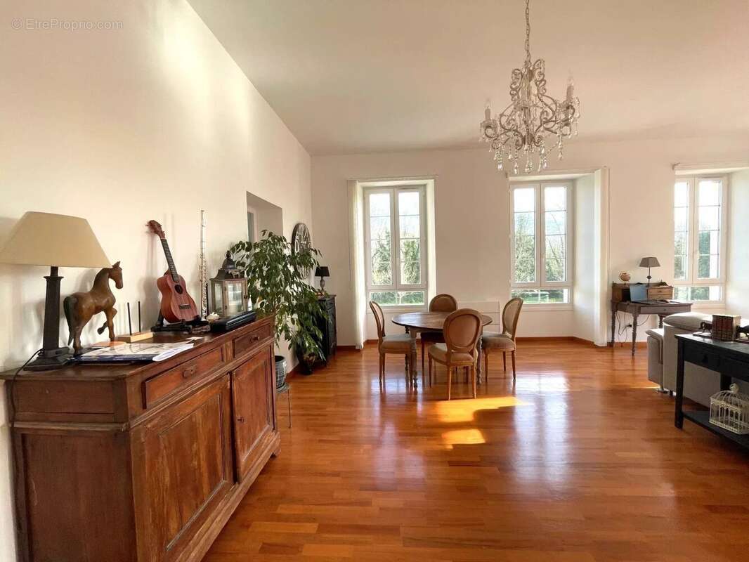 Appartement à ESCOS