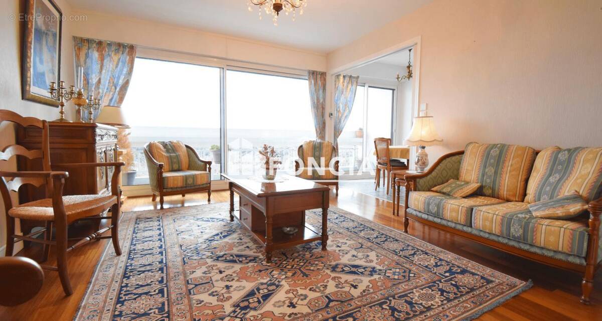 Appartement à LA ROCHELLE