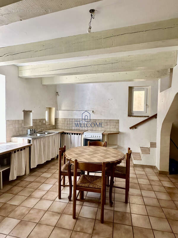 Maison à BAGNOLS-SUR-CEZE