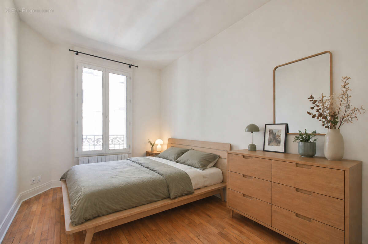 Appartement à PARIS-14E