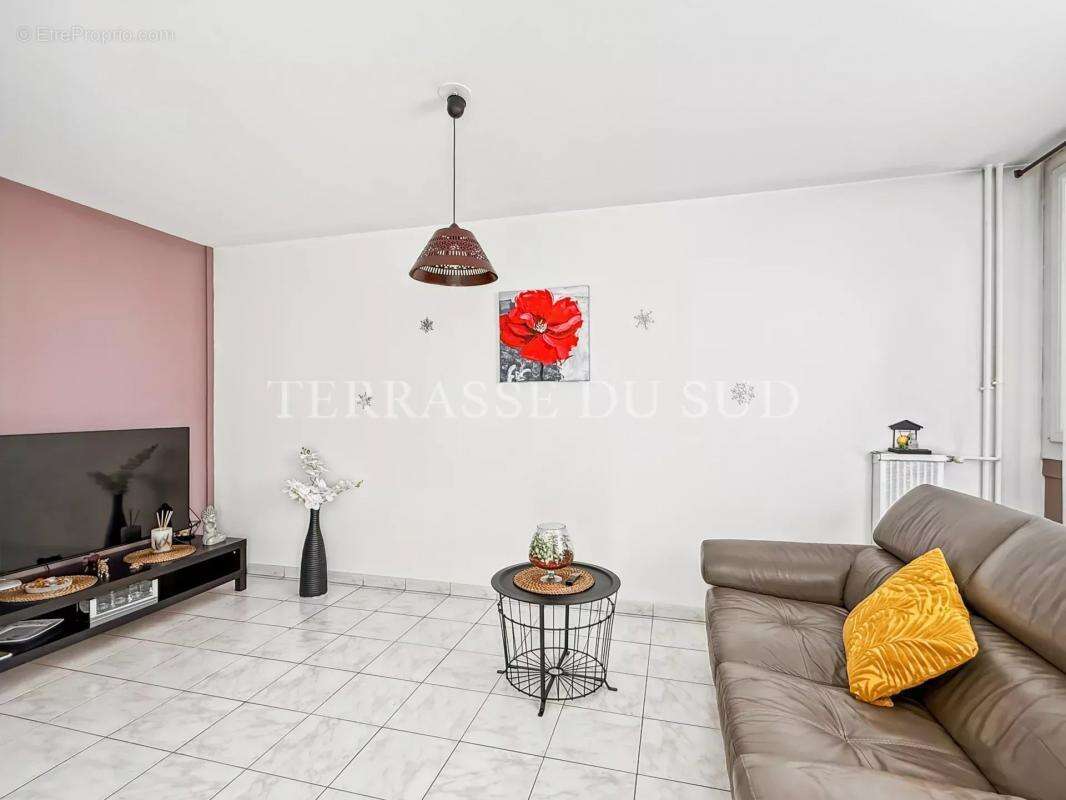 Appartement à MARSEILLE-12E