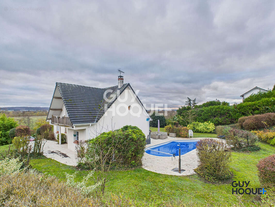 Maison à SOTTEVILLE-SOUS-LE-VAL