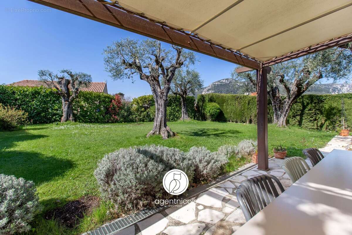 Maison à SAINT-JEANNET