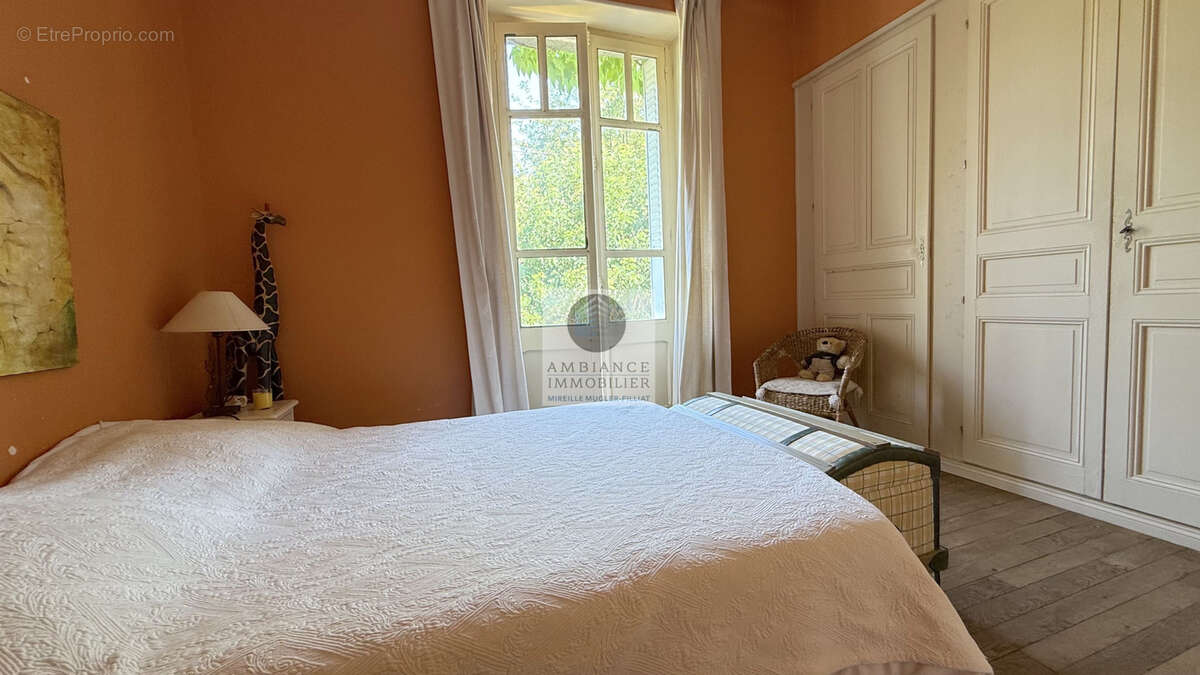 Maison à LES OLLIERES-SUR-EYRIEUX