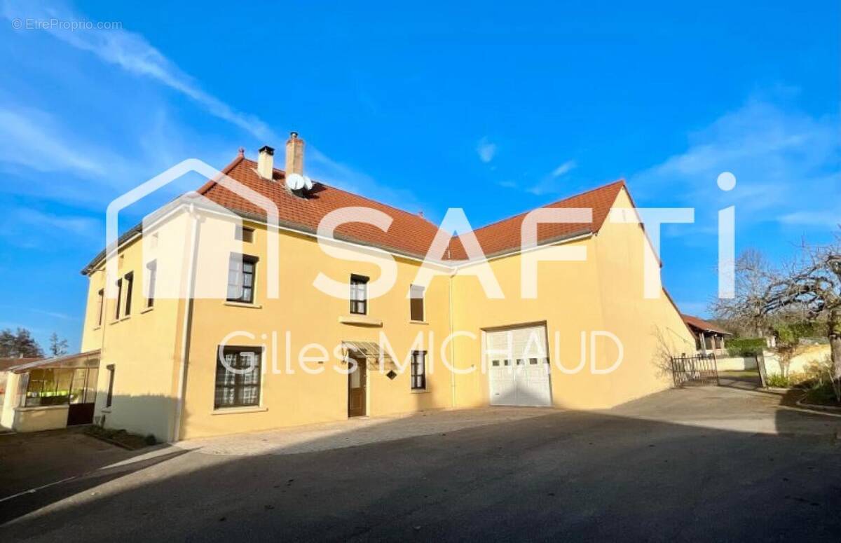 Photo 1 - Maison à POUILLY-SOUS-CHARLIEU