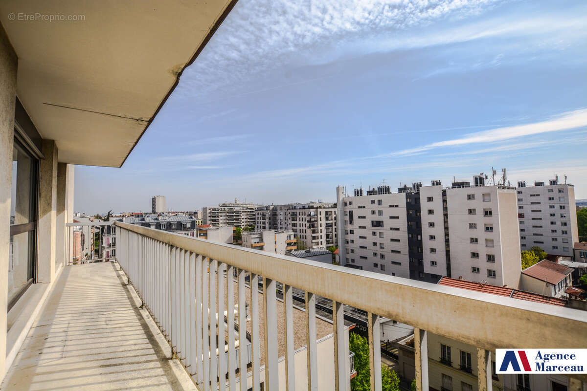 Appartement à COURBEVOIE