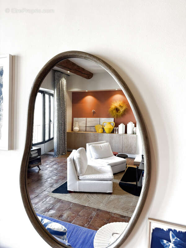 Appartement à MARSEILLE-1E