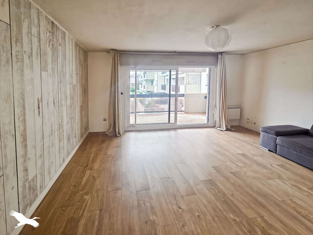 Appartement à MARSEILLE-11E
