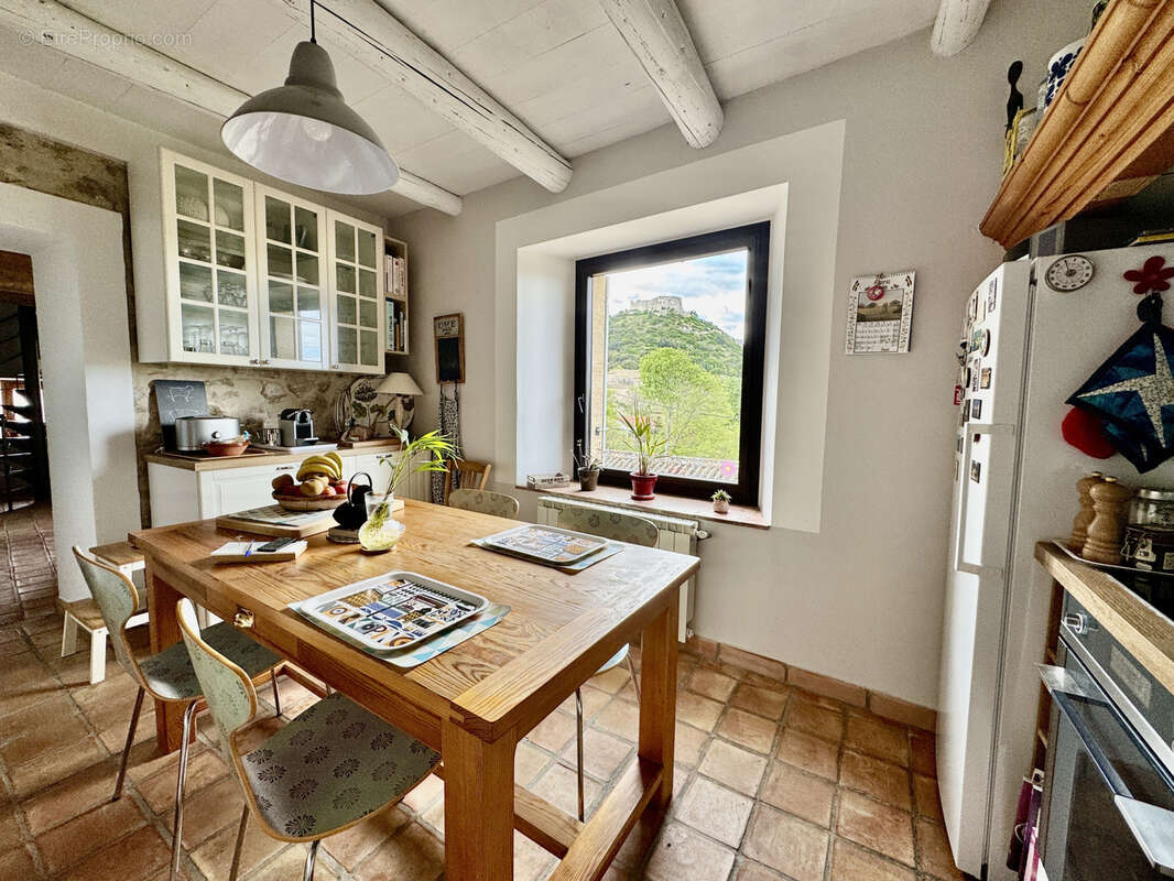 Maison à SAINT-VICTOR-LA-COSTE