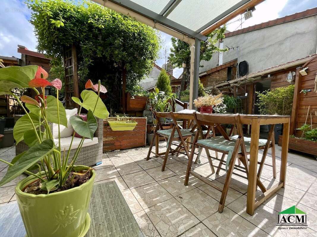 Maison à MERY-SUR-OISE