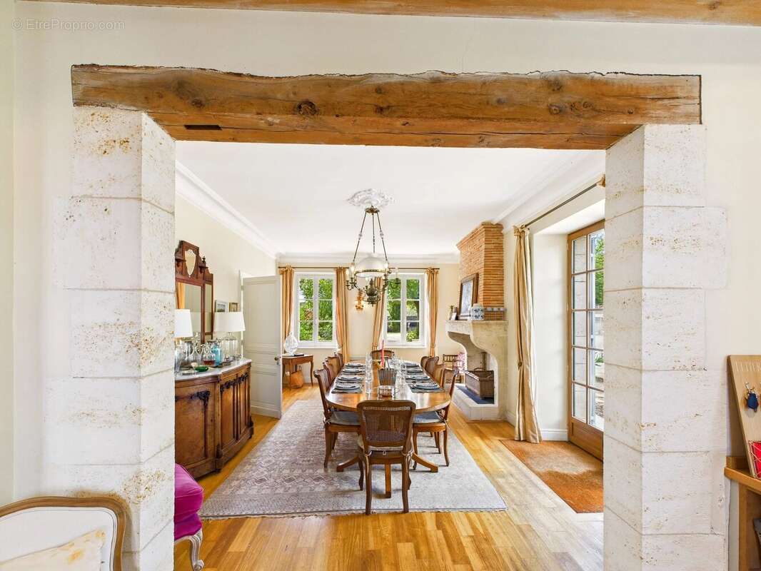 Maison à MONTPON-MENESTEROL