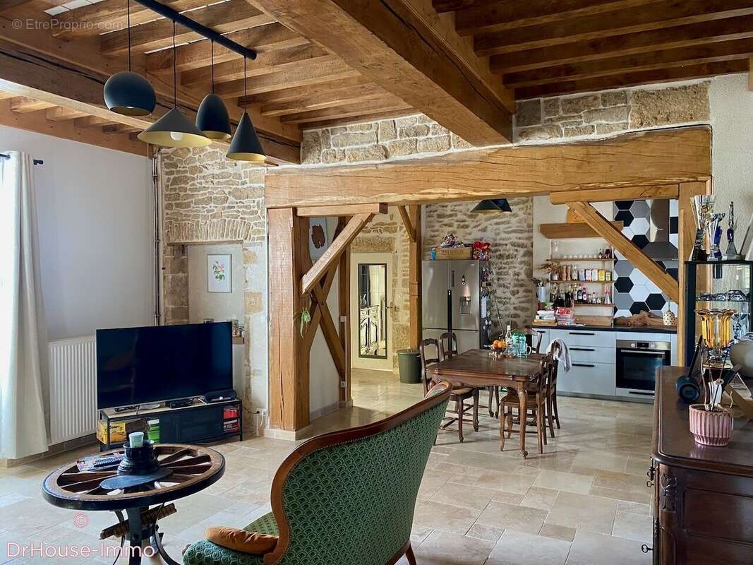 Maison à SAINT-AUBIN-DES-CHAUMES