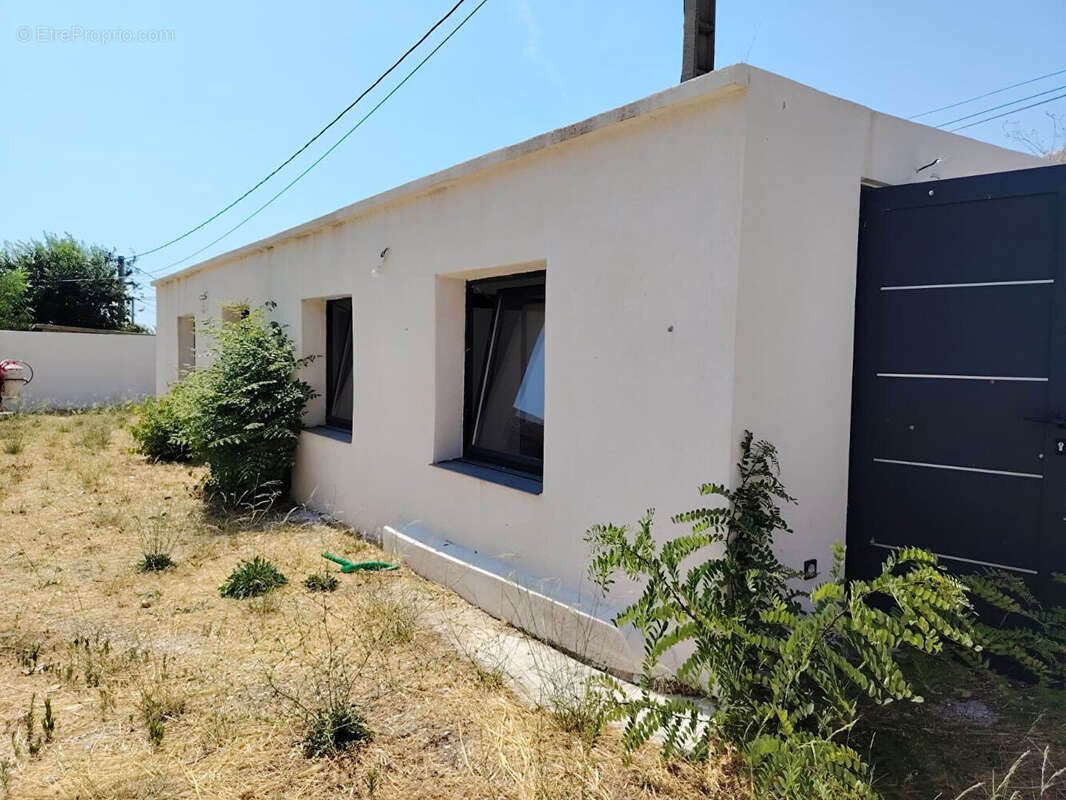 Terrain 416m² à marseille 14e arrondissement - photo 8