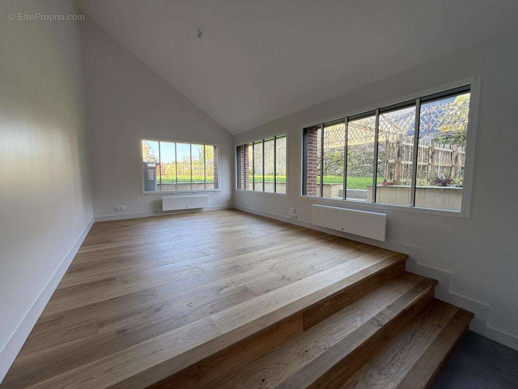 Maison à SAINT-SULIAC