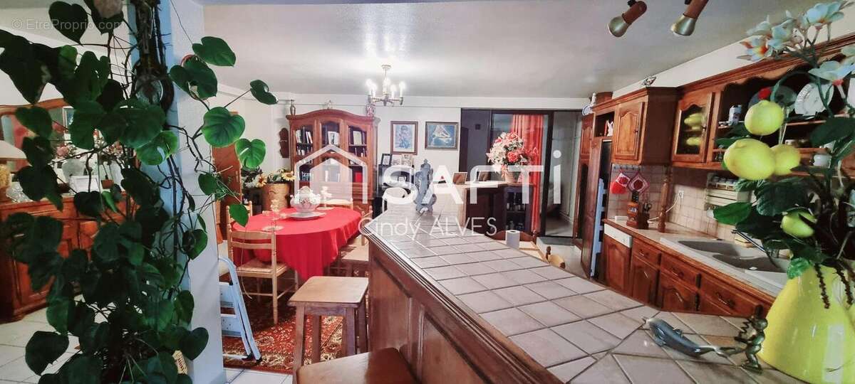 Photo 8 - Maison à TURENNE