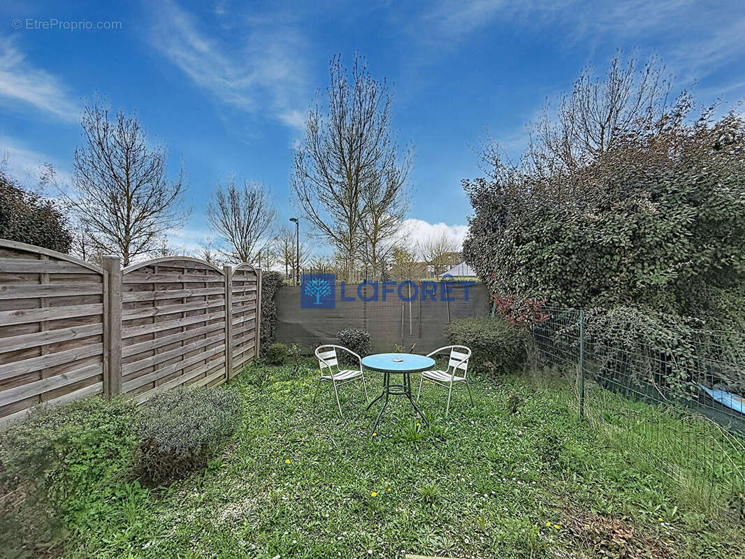 Appartement à SAINT-PIERRE-DU-PERRAY