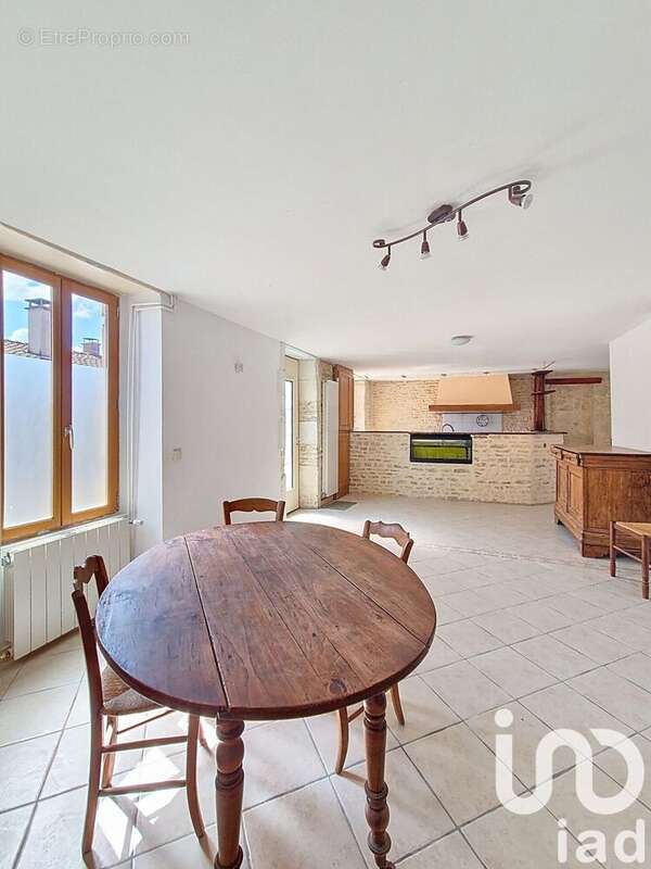 Photo 2 - Maison à NUAILLE-D'AUNIS