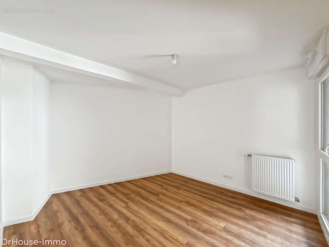 Appartement 84 m² à Merignac  - photo 20