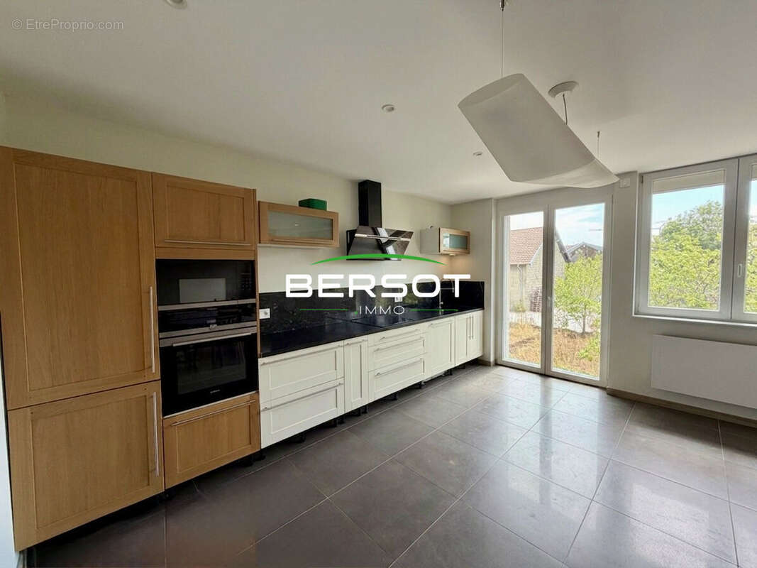 Appartement T6 152 m² proche centre-ville de Valdahon - photo 4