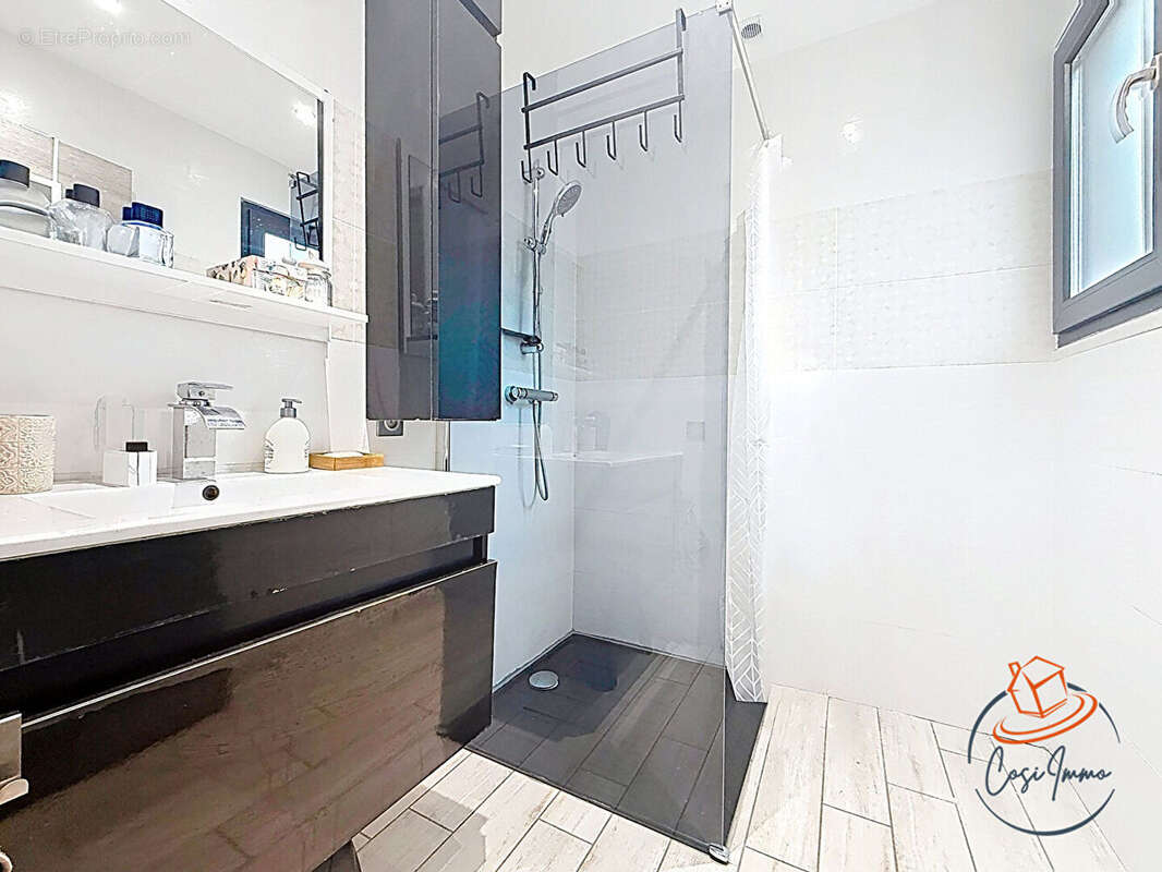 Maison à BELLEGARDE-SUR-VALSERINE