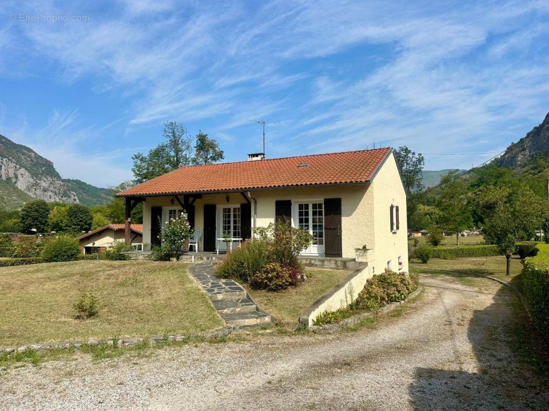 Maison à TARASCON-SUR-ARIEGE