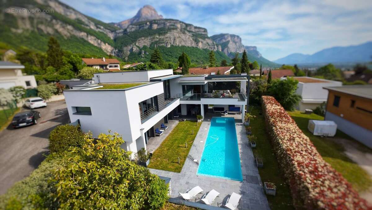 Maison à BERNIN