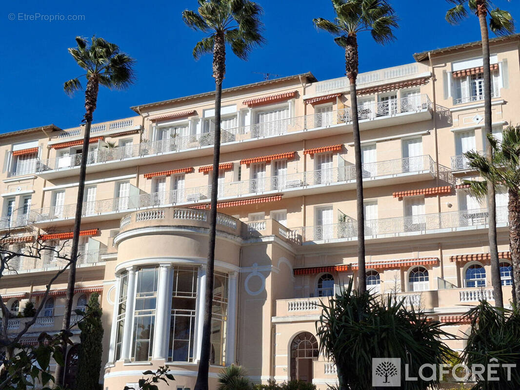 Appartement à HYERES