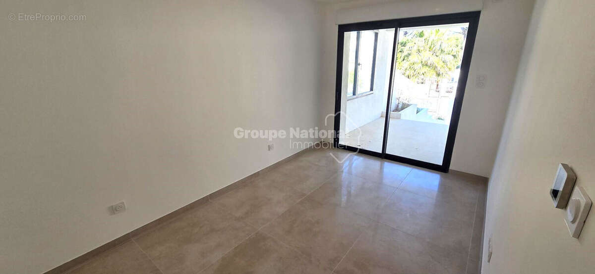 Appartement à CARRY-LE-ROUET