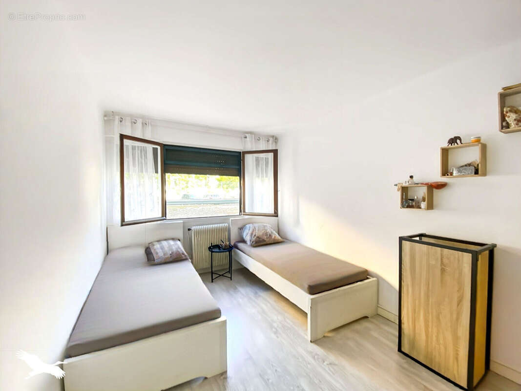 INVEST - Appartement Marseille 3 pièce(s) 63 m2 - photo 11